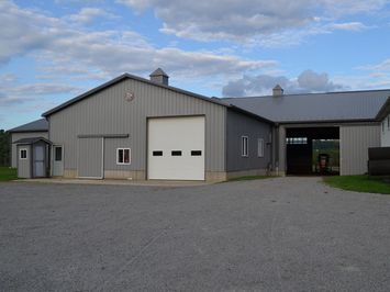multi use commercial pole building